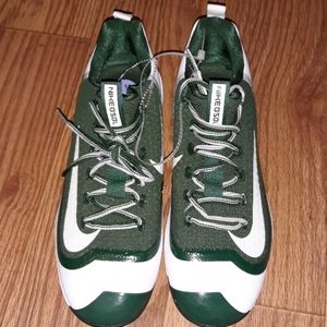 NWOT Nike Air Max Baseball metal cleats